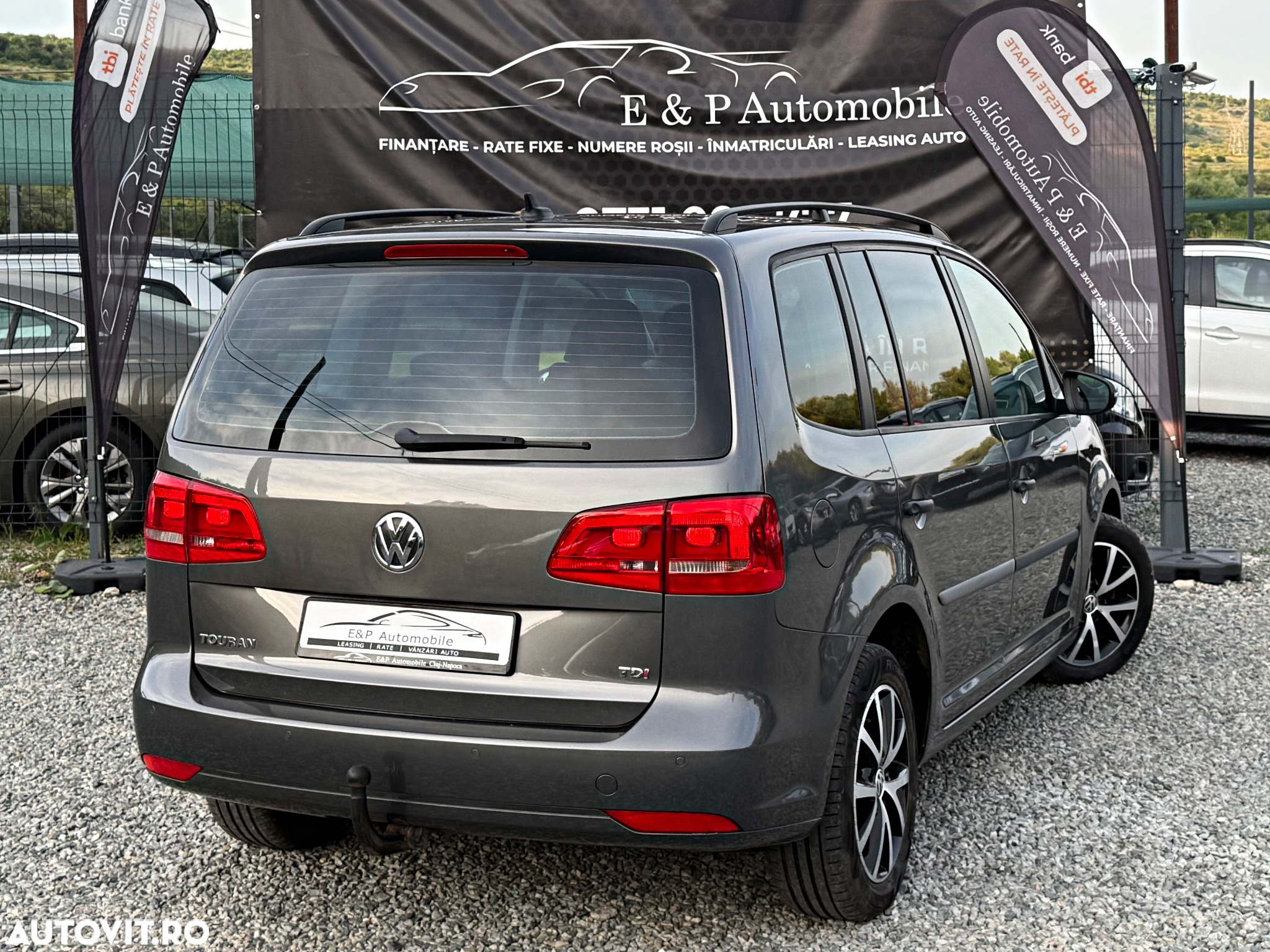 Volkswagen Touran 1.6 TDI BlueMotion Technology Comfortline - 4