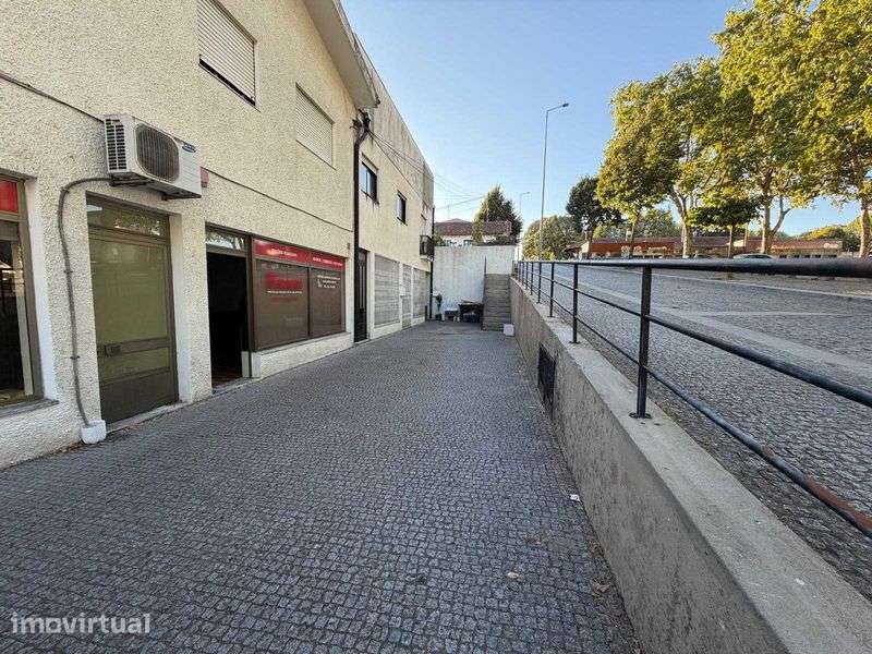 Loja Para arrendamento, Centro cidade de Paredes - Grande imagem: 2/6