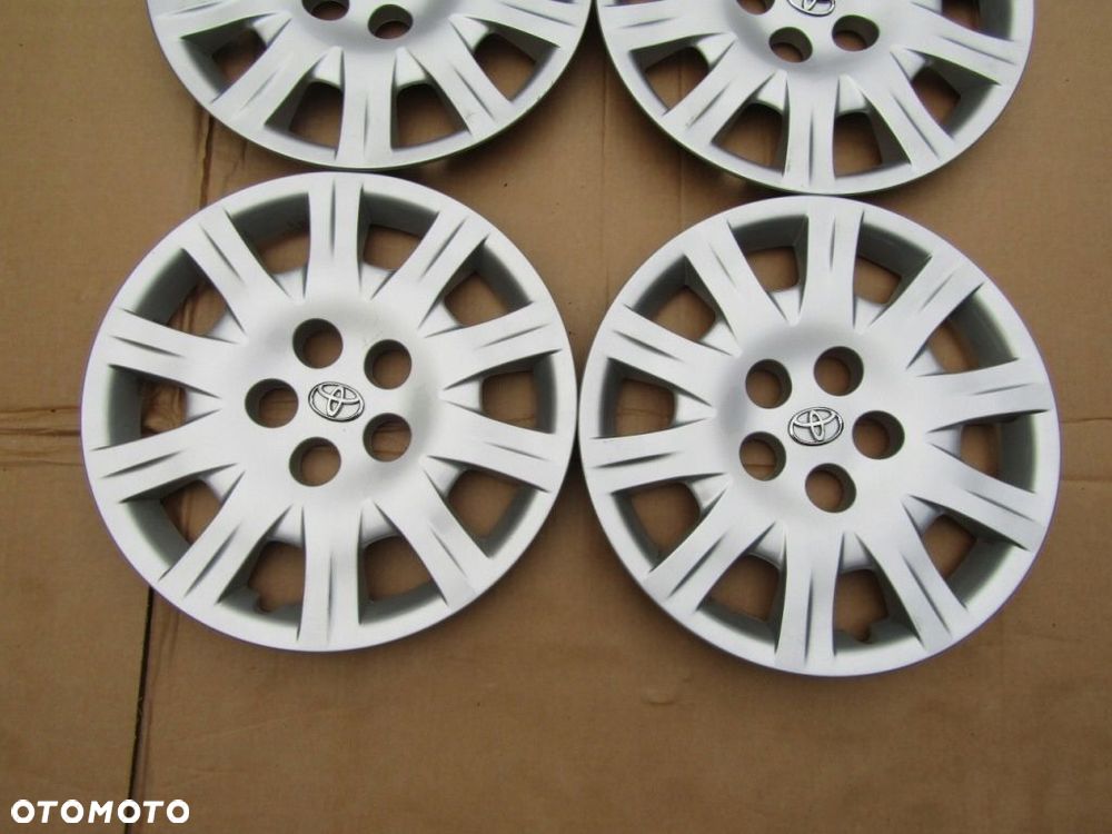4x Kołpaki 16 Toyota Auris Avensis Prius Yaris Corolla Verso RAV4 RAV 4 - 4