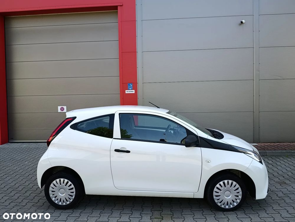 Toyota Aygo x - 15