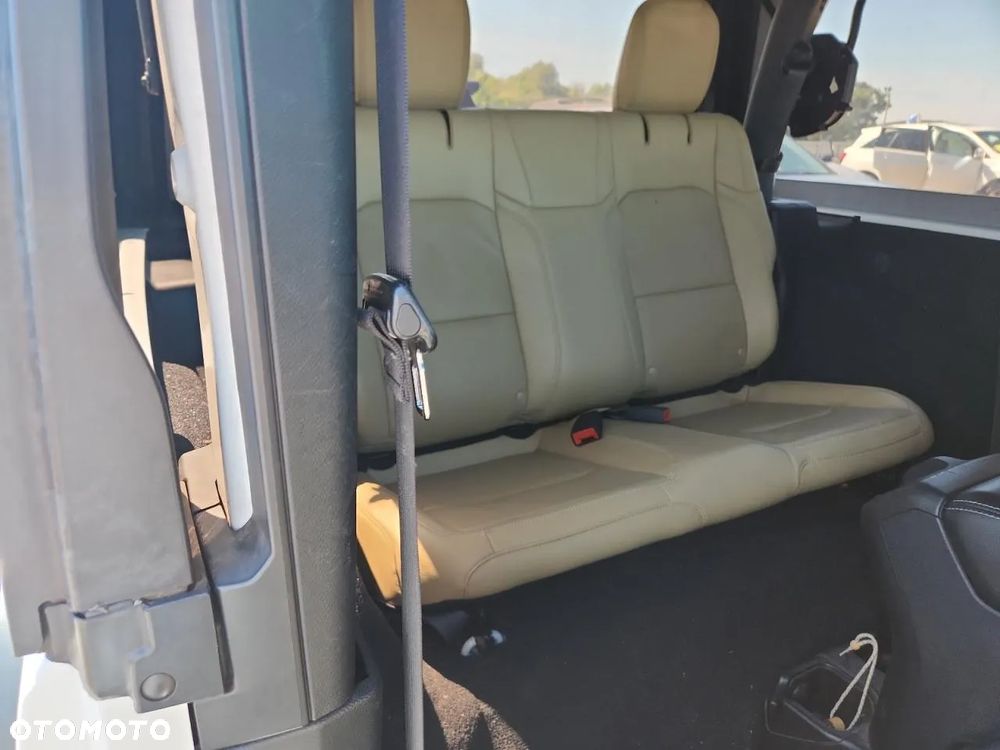 Jeep Wrangler - 10