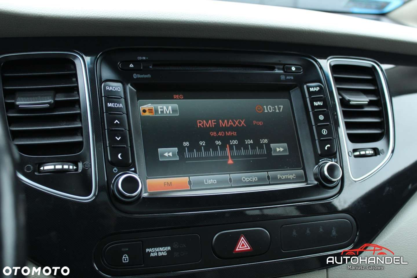 Kia Carens - 19