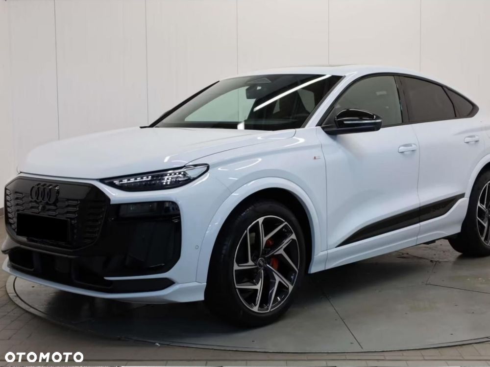 Audi Q6 e-tron - 2