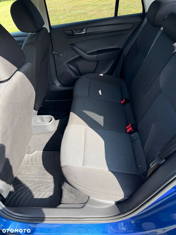 Skoda RAPID 1.0 TSI Style - 14