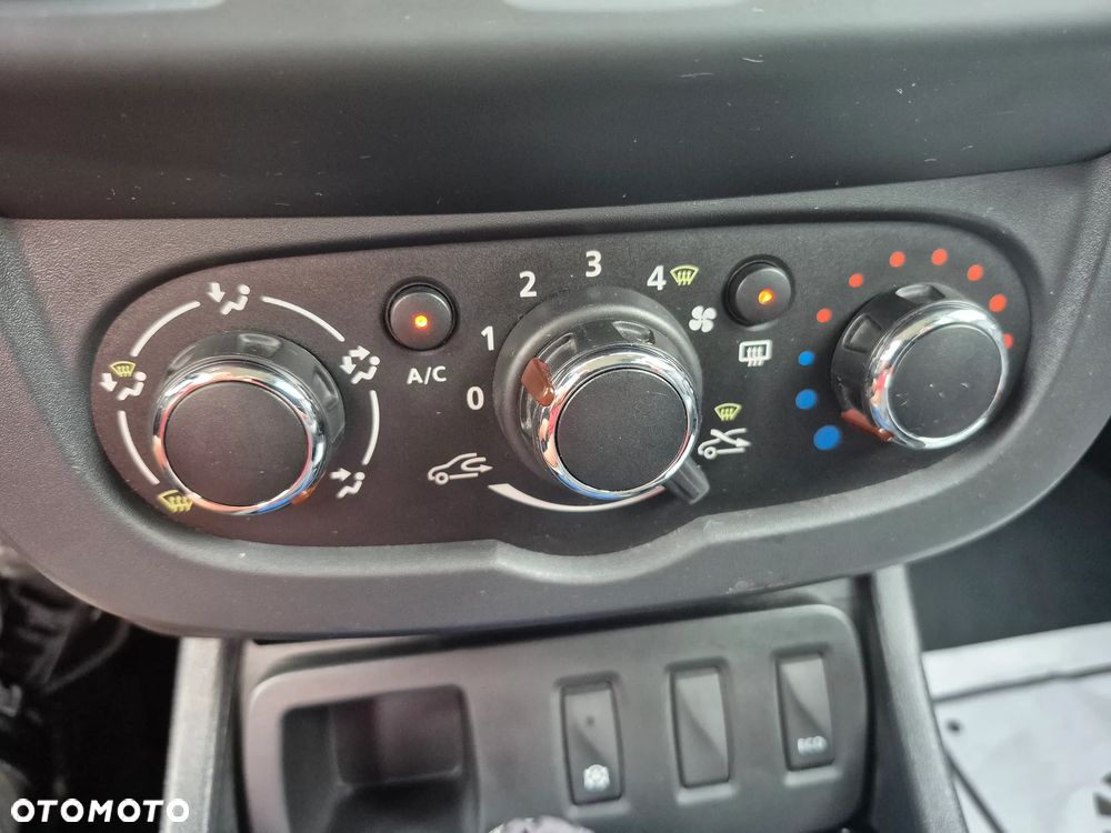 Dacia Duster SCe 115 2WD Prestige - 23