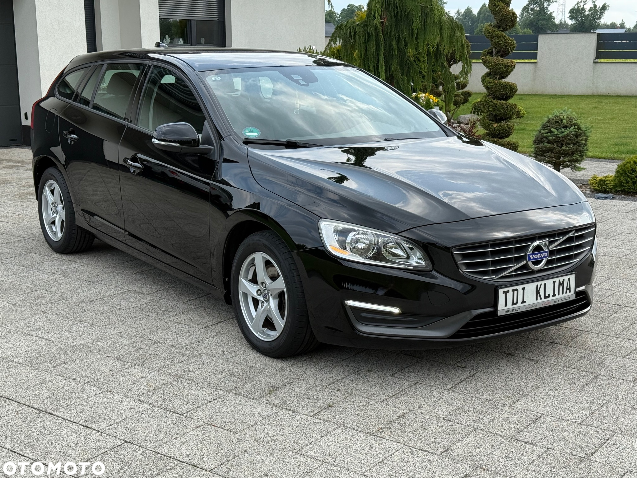 Volvo V60 D3 Momentum - 36