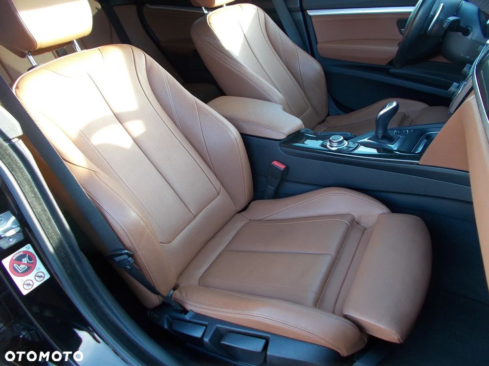 BMW Seria 3 320i Sport-Aut Luxury Line - 15