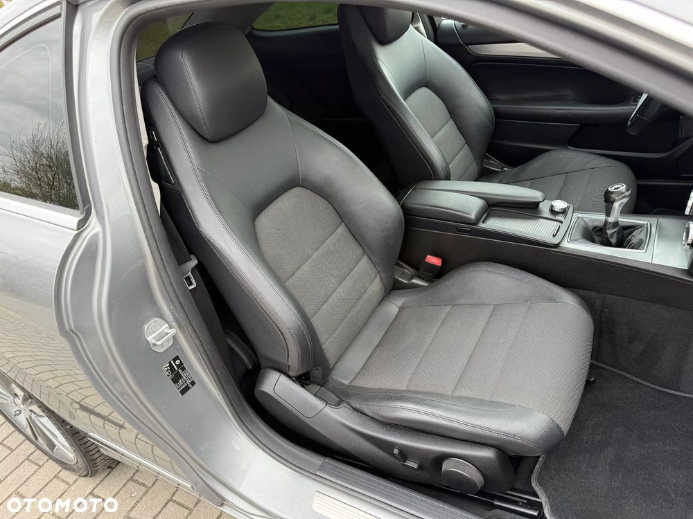 Mercedes-Benz Klasa C 180 BlueEFFICIENCY - 17