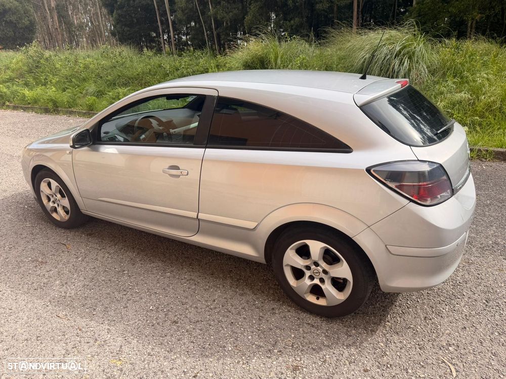 Opel Astra GTC 1.3 CDTI - 1
