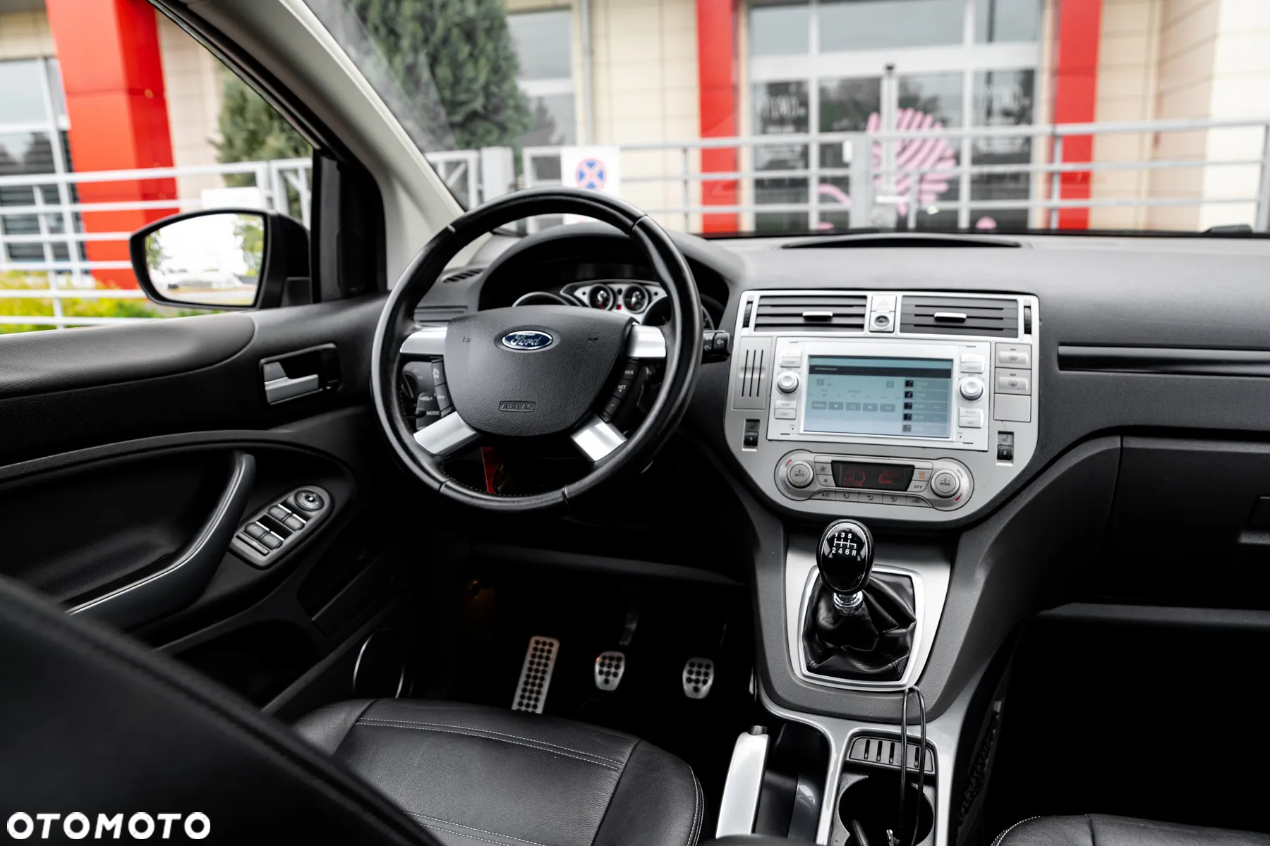 Ford Kuga 2.5 4x4 Titanium - 22