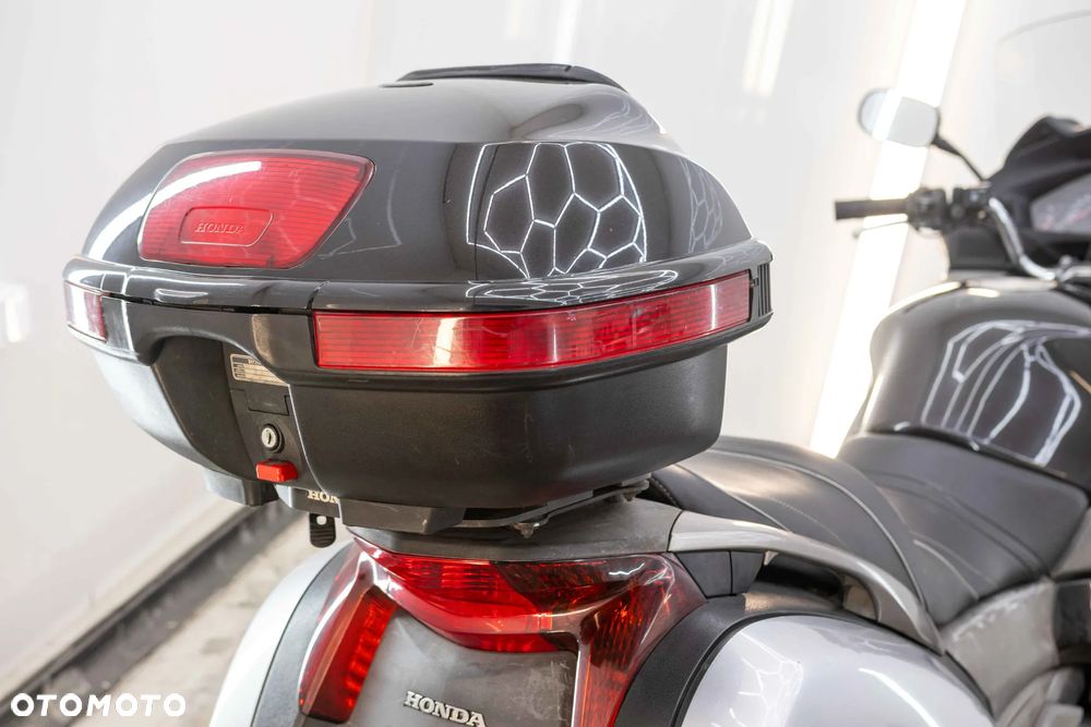 Honda NT - 31