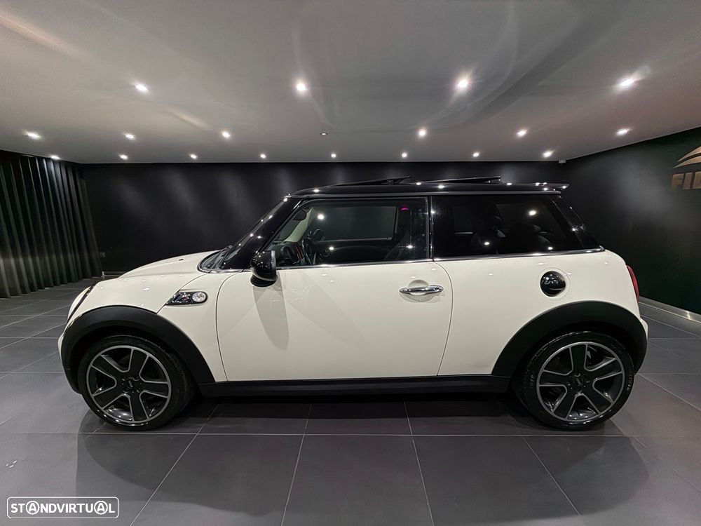 MINI 3 Portas Cooper S - 4