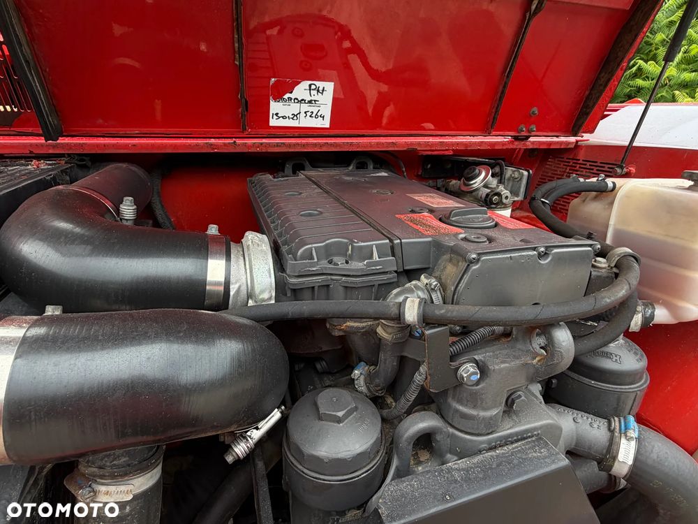 Manitou MRT2150+PRIVILEGE Ładowarka teleskopowa 4x4 ROTO 21metrów. 5 ton udźwig. Bez AdBLUE bez DPF. Maszyna jak Nowa z Norwegii 5300 mtg. 2015 rok. Obrót pełny. Zero luzów wycieków. Zadbana maszyna z Fermy Norweskiej. Silnik 160 Km. AUTEC zdalne sterowanie. Ani deka luzów czy wycieków. Opony jak Nowe. Pełny Oryginał. Niski przebieg. Stabilizatory. Zamki na tłokach. OKAZJA. Jest to model przystosowany do pracy z koszem. - 20