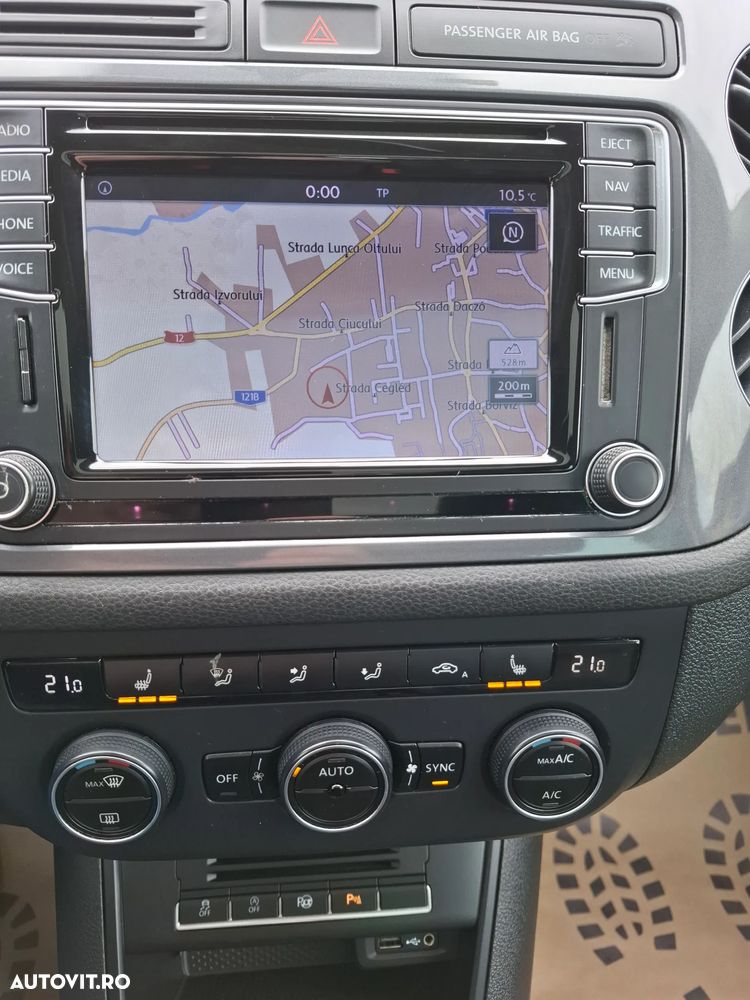 Volkswagen Tiguan 2.0 TDI SCR 4MOTION BlueMotion Technology Lounge Sport & Style - 5