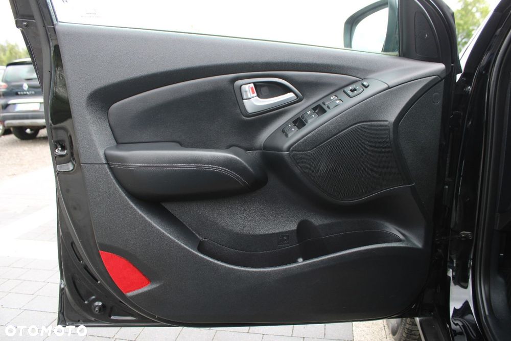 Hyundai ix35 2.0 CRDi 4WD Automatik Premium - 18