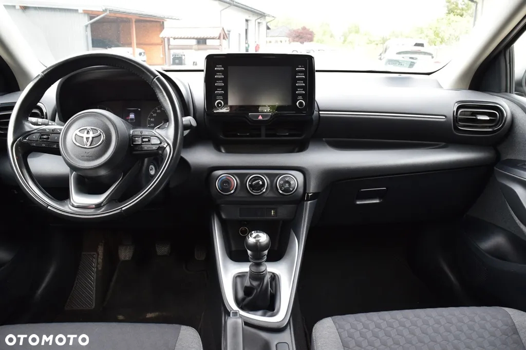 Toyota Yaris 1.5 Comfort - 19