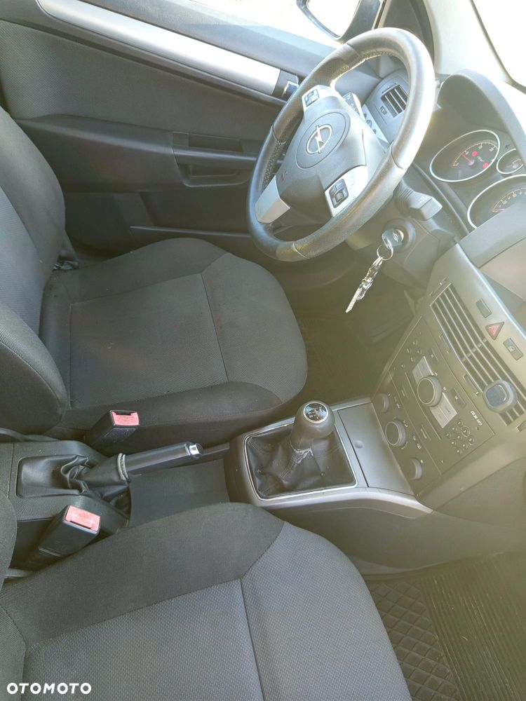 Opel Astra 1.7 CDTI - 10