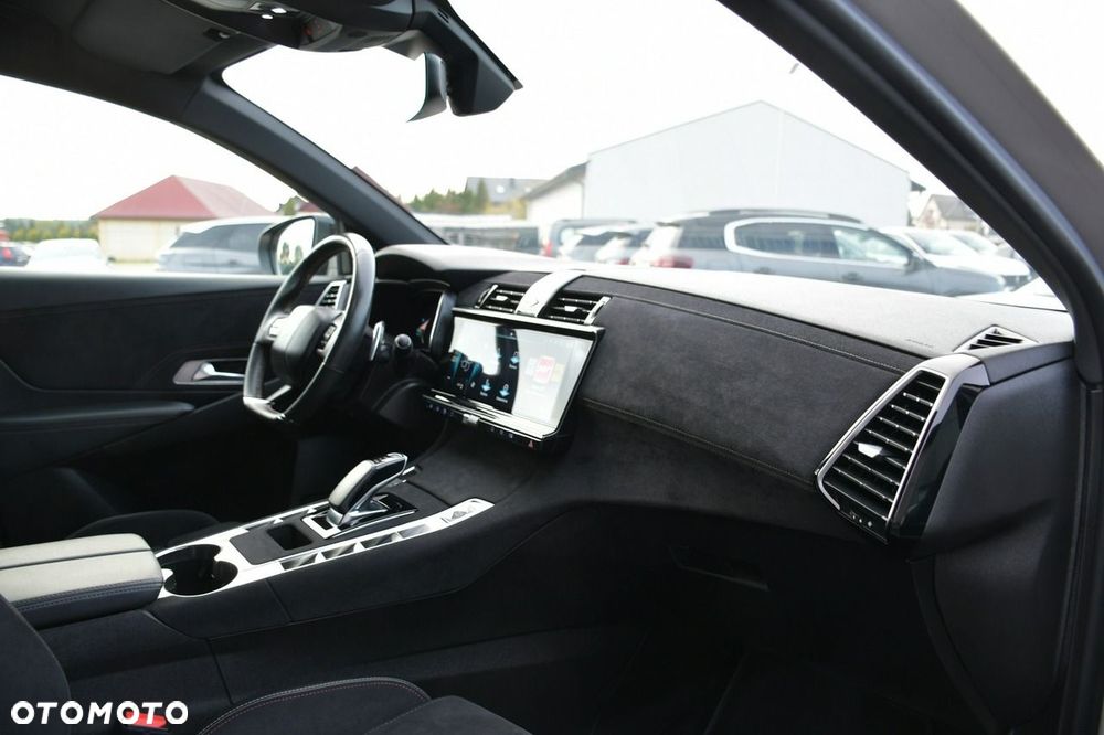DS Automobiles DS 7 Crossback 2024