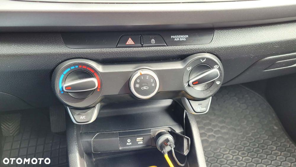Kia Rio 1.2 M - 7