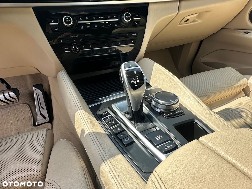 BMW X6 - 24