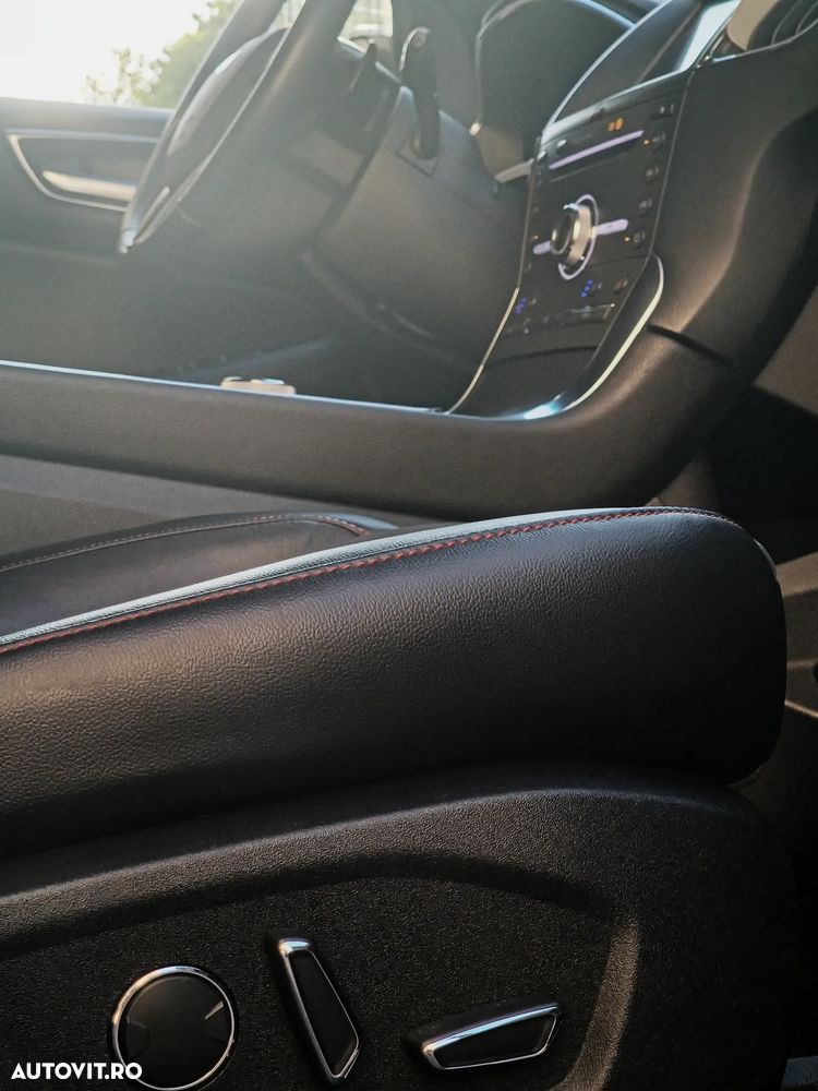 Ford Edge 2.0 Panther A8 AWD ST Line - 16