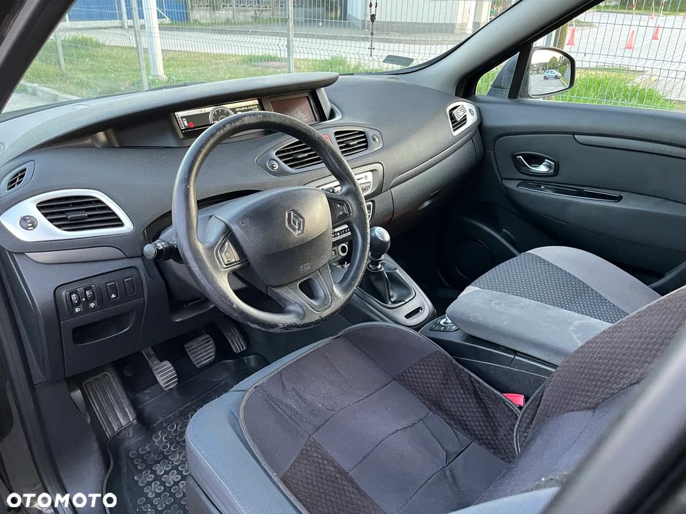 Renault Scenic 1.9 dCi Expression - 10