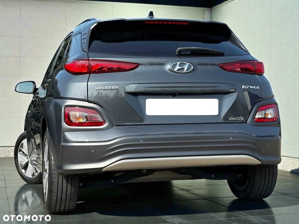 Hyundai Kona 39kWh Style - 12