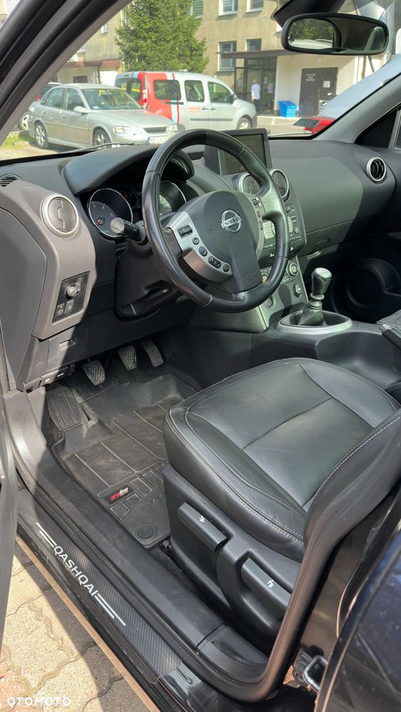 Nissan Qashqai+2 - 4