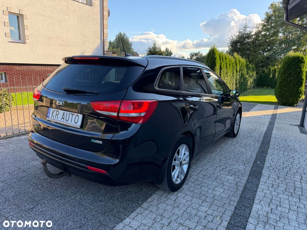 Kia Ceed 1.6 CRDi L Business Line DCT - 4