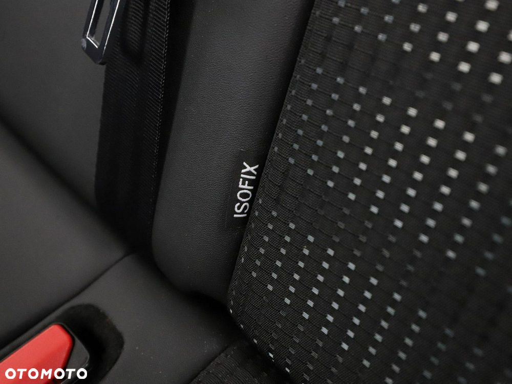 Peugeot 2008 PureTech 110 Stop&Start EAT6 GT-Line Edition - 36