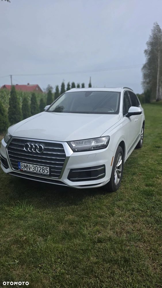 Audi Q7 - 1