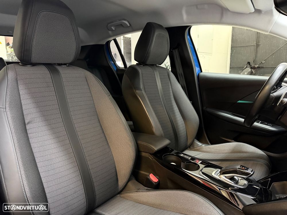 Peugeot 208 PureTech 100 EAT8 Allure Pack - 34