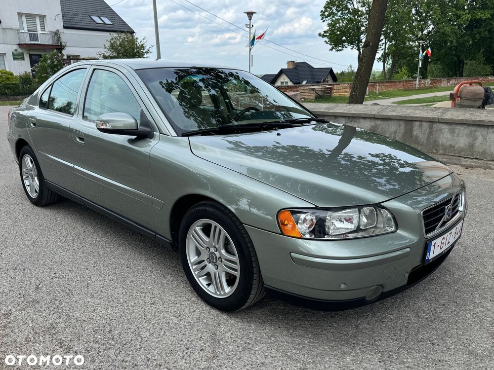 Volvo S60 2.4D Momentum - 8