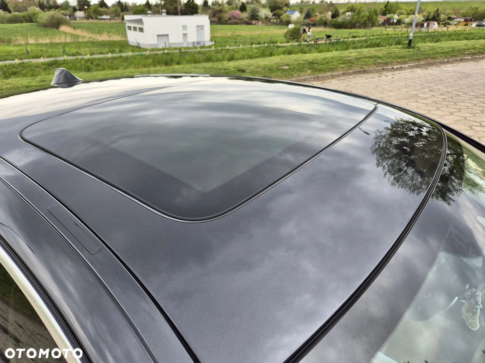 BMW Seria 5 520d - 32