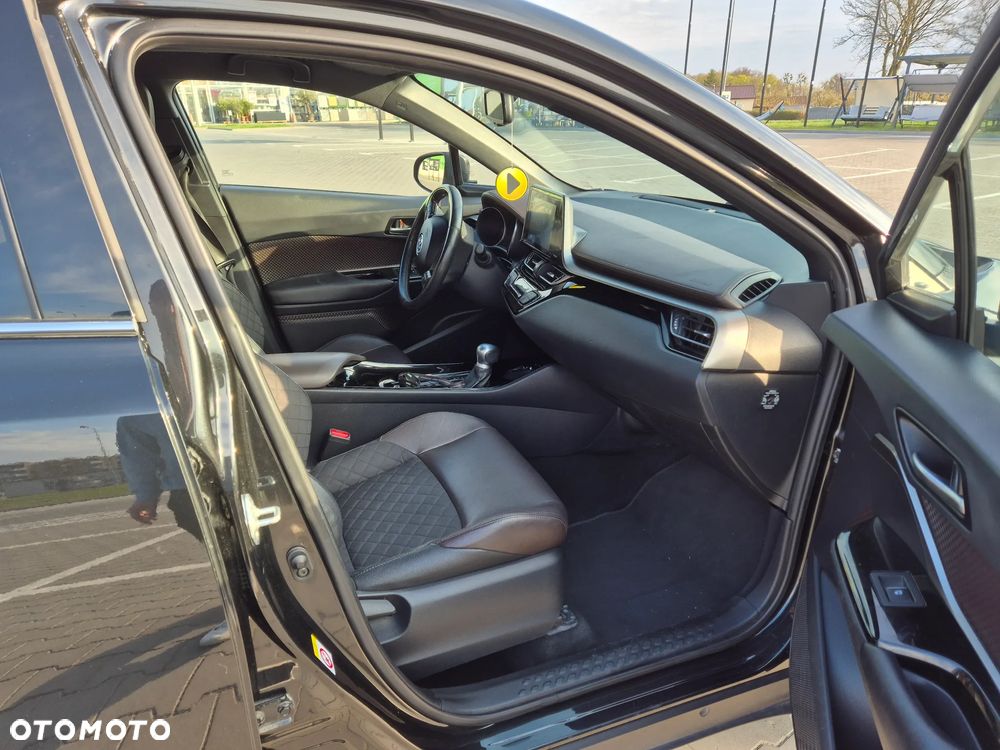 Toyota C-HR 1.8 Hybrid GPF Executive - 14