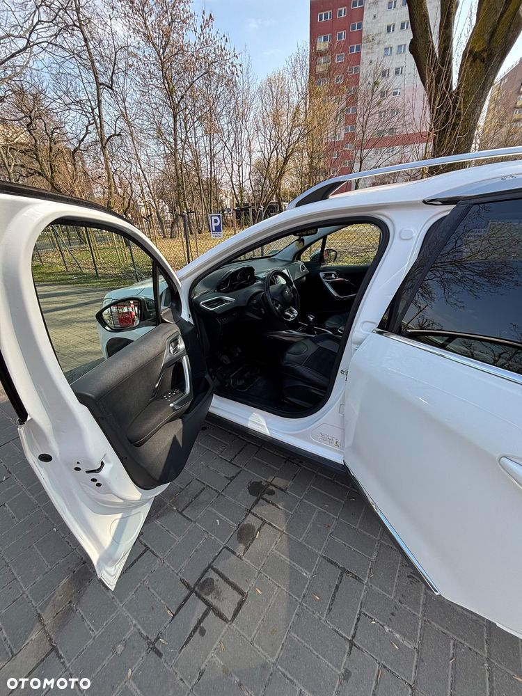 Peugeot 2008 PureTech 82 Allure - 20