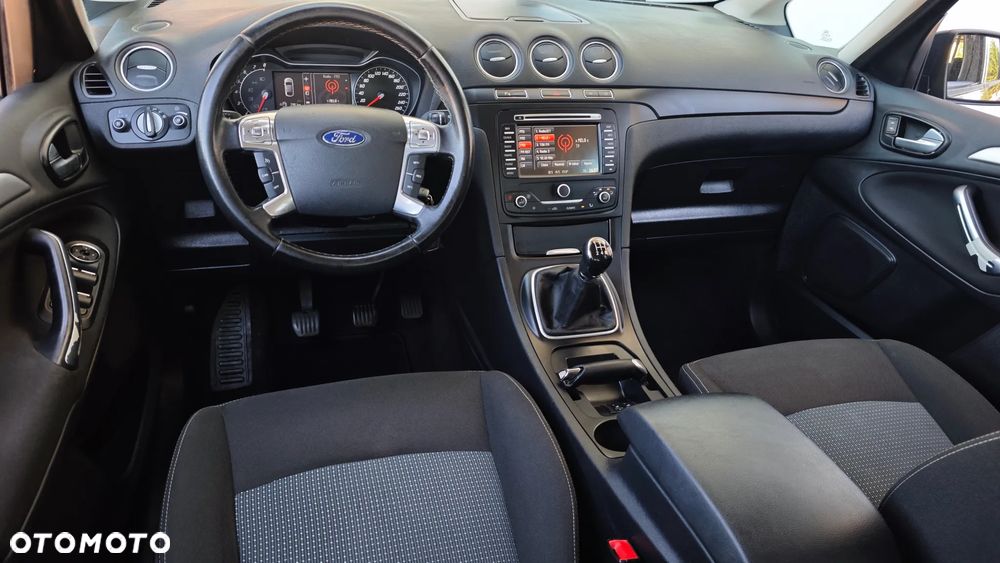 Ford Galaxy 2.0 Titanium - 26