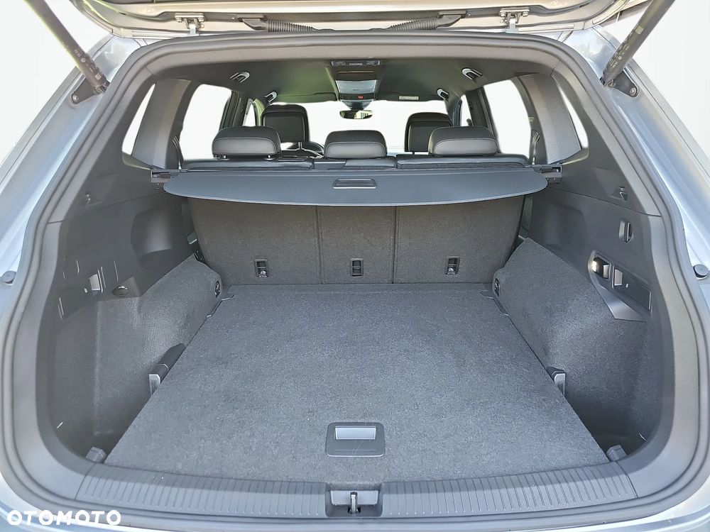Volkswagen Tiguan Allspace 1.5 TSI EVO R-Line DSG - 12