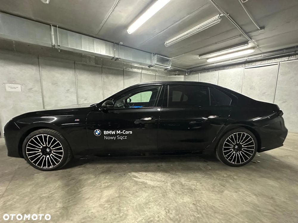 BMW Seria 7 - 8