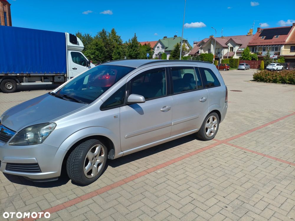 Opel Zafira 1.8 Enjoy EU5 - 2