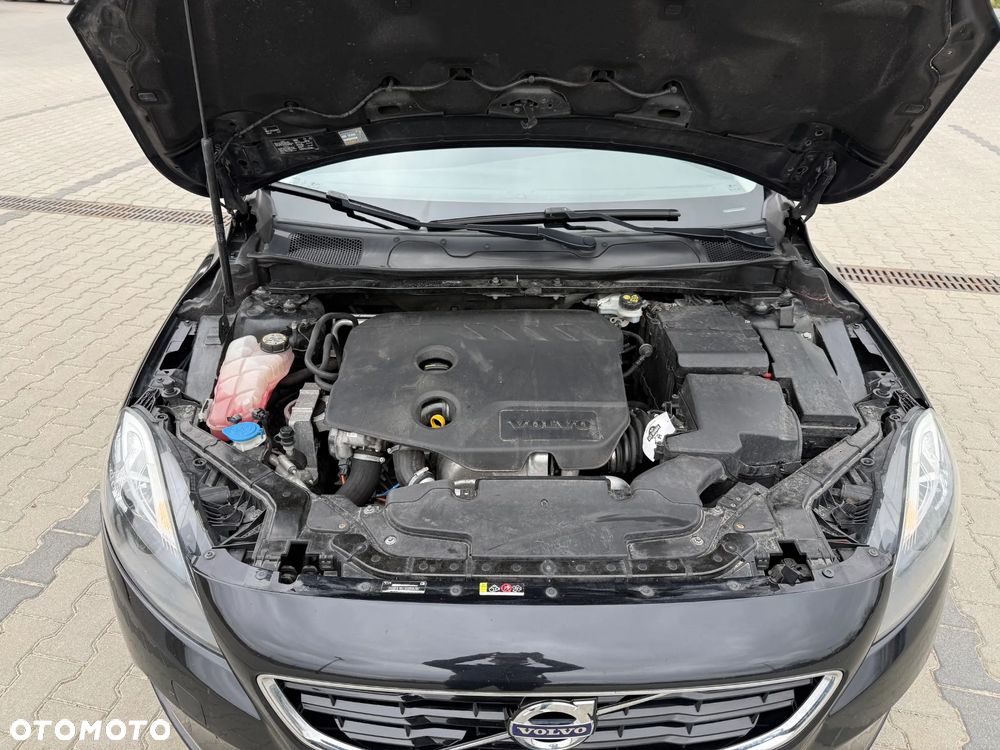 Volvo V40 D2 Momentum - 20