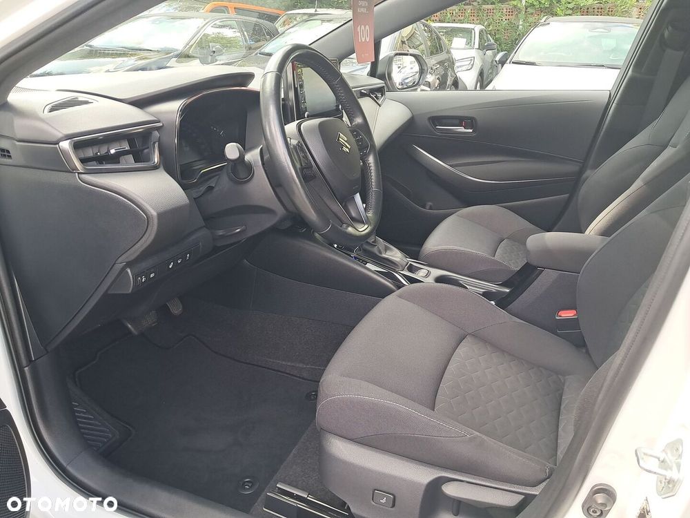 Suzuki Swace 1.8 Hybrid Premium Plus CVT - 12