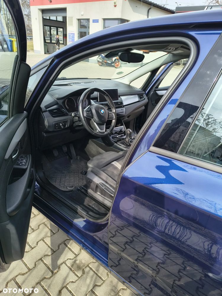 BMW Seria 2 216i - 8