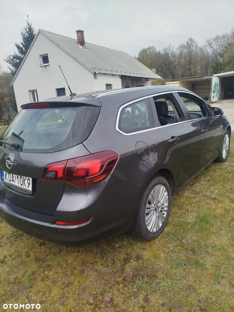 Opel Astra 1.4 T Sport - 21