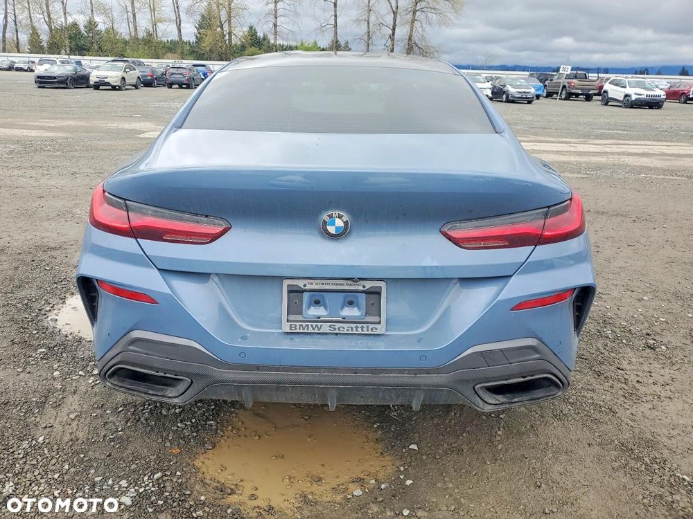 BMW Seria 8 - 5
