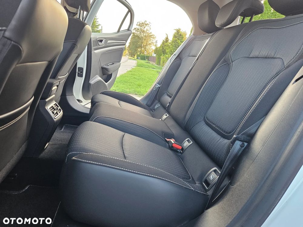 Renault Megane ENERGY TCe 130 EXPERIENCE - 18