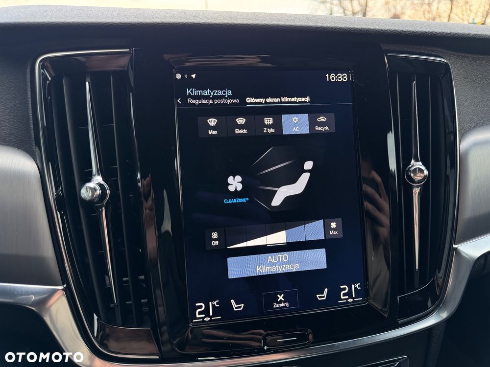 Volvo V90 D4 Momentum - 15