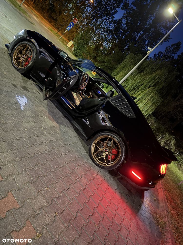 Ford Mustang - 6