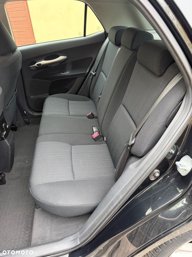 Toyota Auris 1.4 D-4D Premium - 8