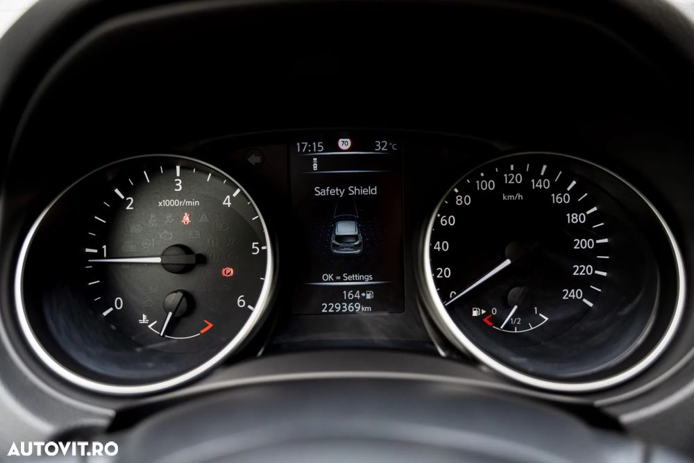 Nissan Qashqai 1.5 DCI Start/Stop Tekna - 30
